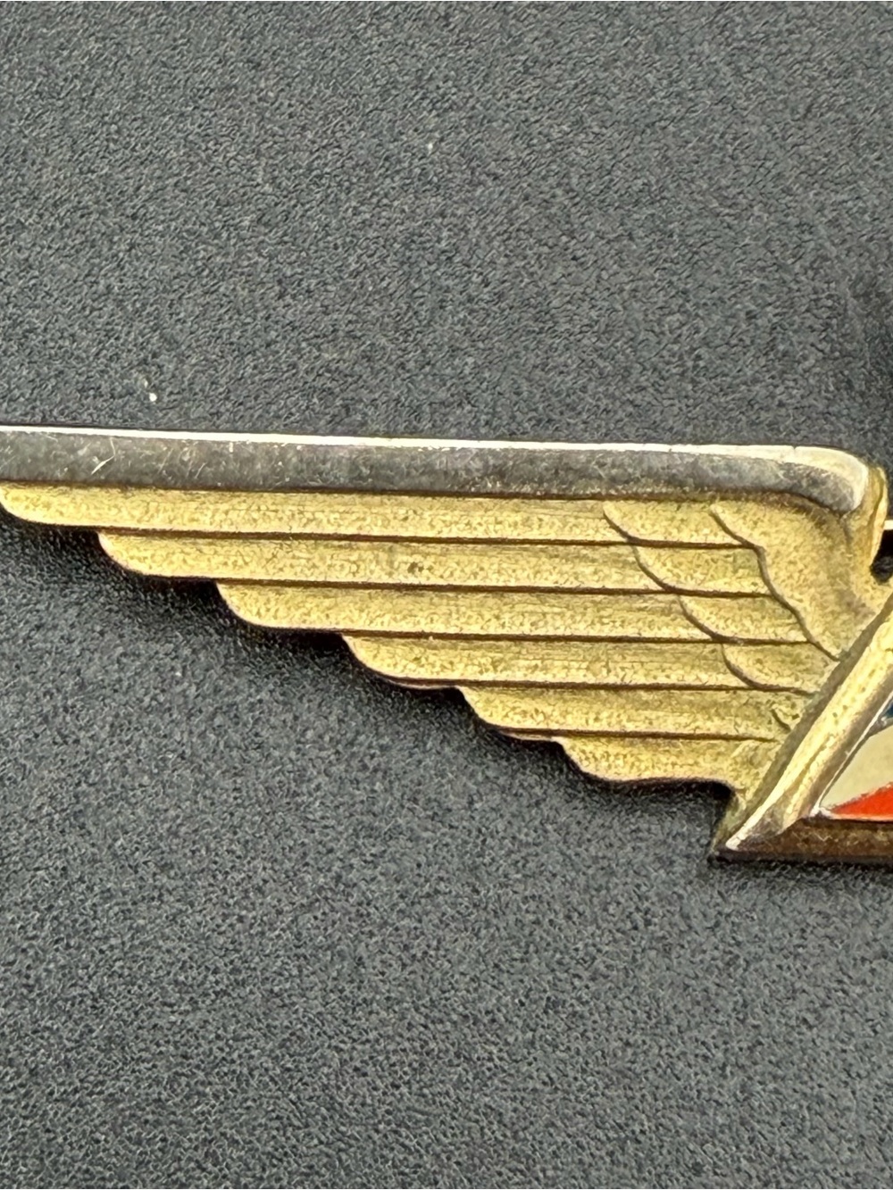 Delta Airlines Second Officer Wings Pin Vintage #B83 - Picture 3 of 10